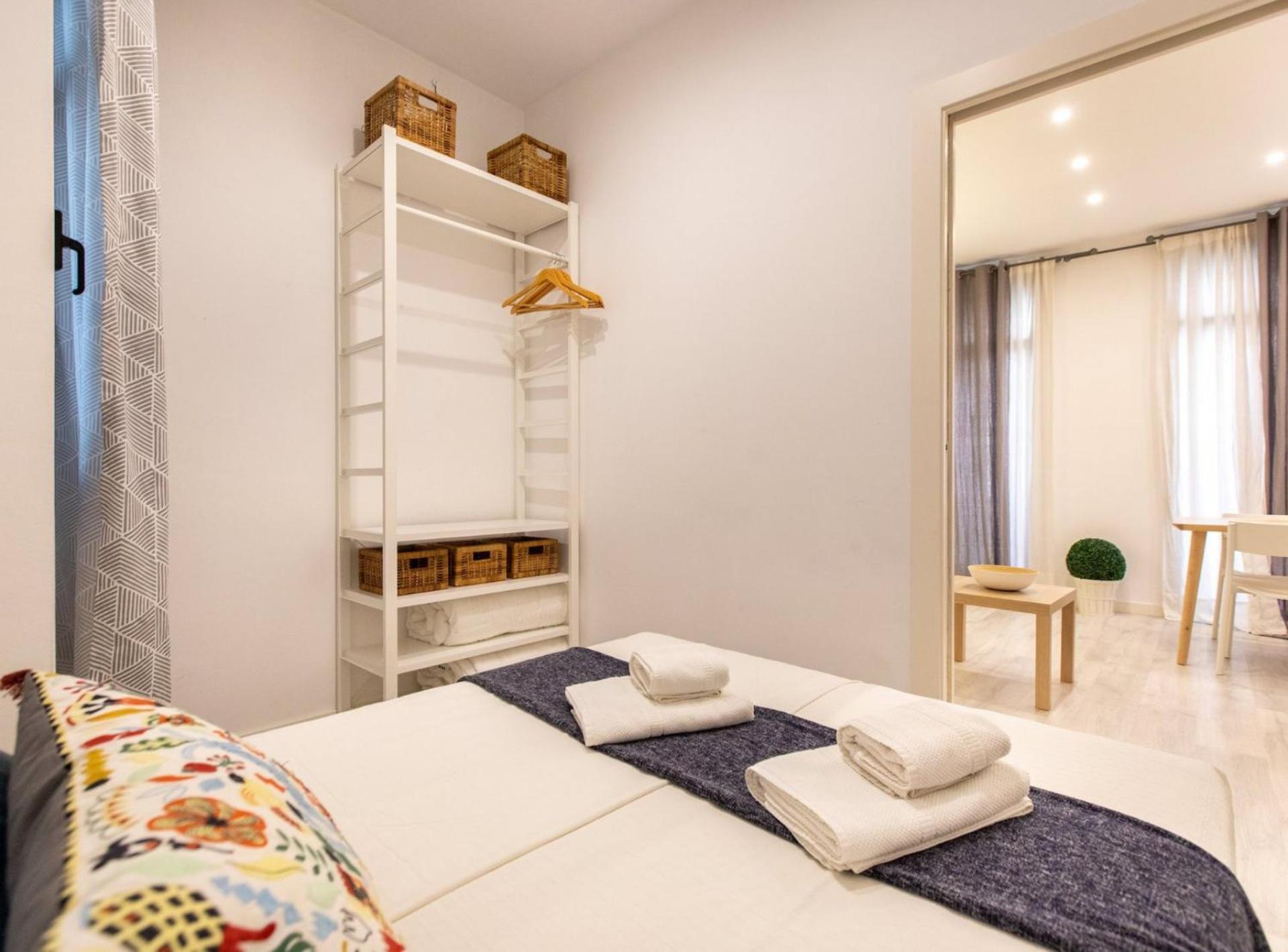 Pere Serafi 2 Bedroom Apartment Barselona Dış mekan fotoğraf